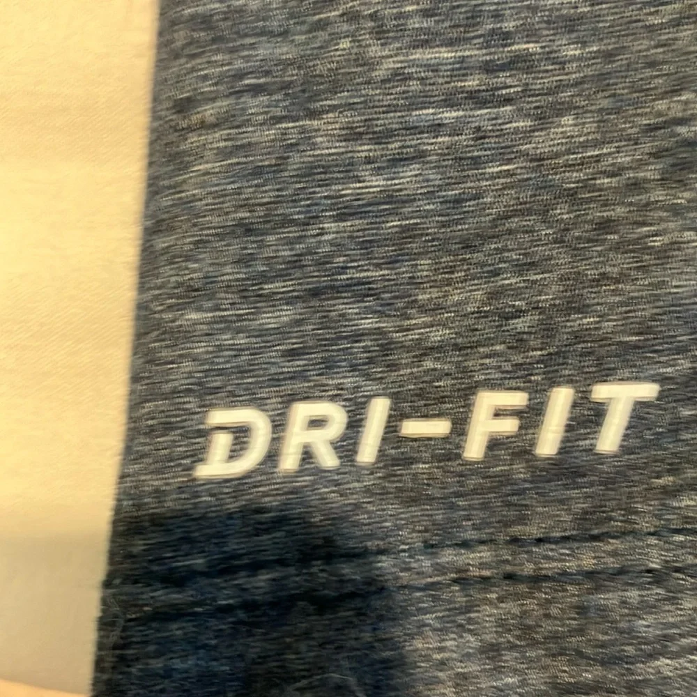 Nike Short Sleeve Tees Red and Blue - Picture 5 of 11